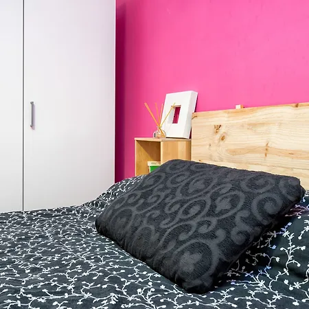 Sam Apartment *
